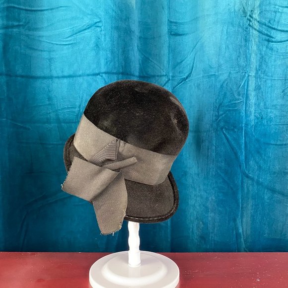 Peachbloom Velour Vintage 40\'s Cloche Style Hat main image 5